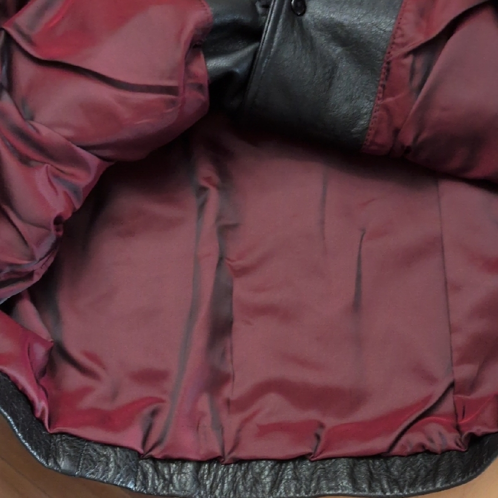 Wilsons Leather Women's Classic Black Leather Jacket. PTP 23" Length 28" - Picture 7 of 7